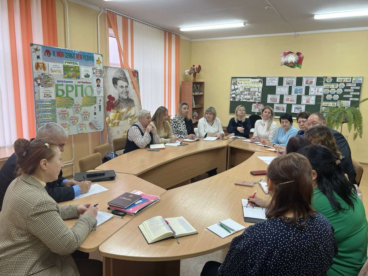 photo 5197699353978993235 y